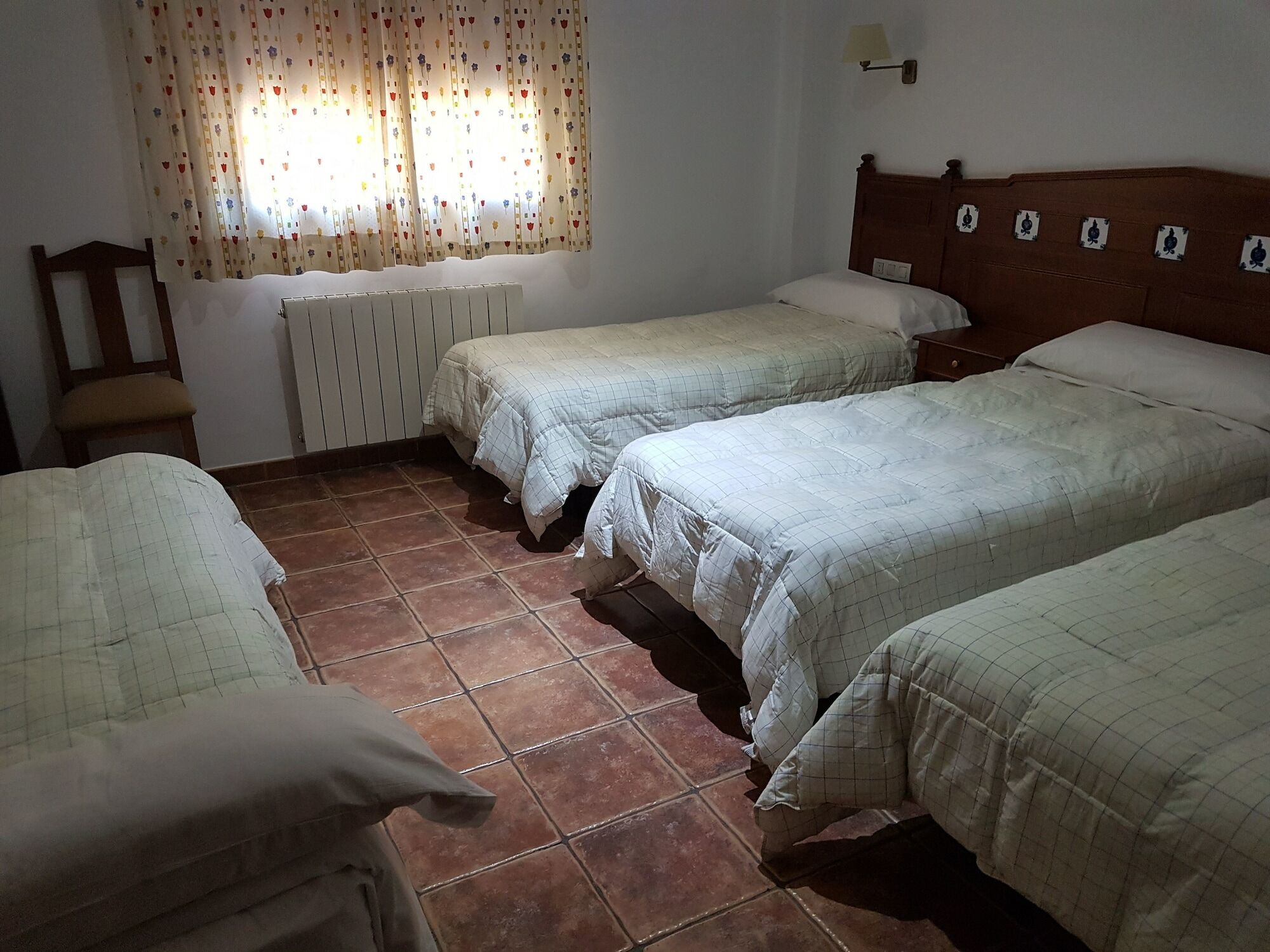 Hospederia Los Cahorros モナチル エクステリア 写真
